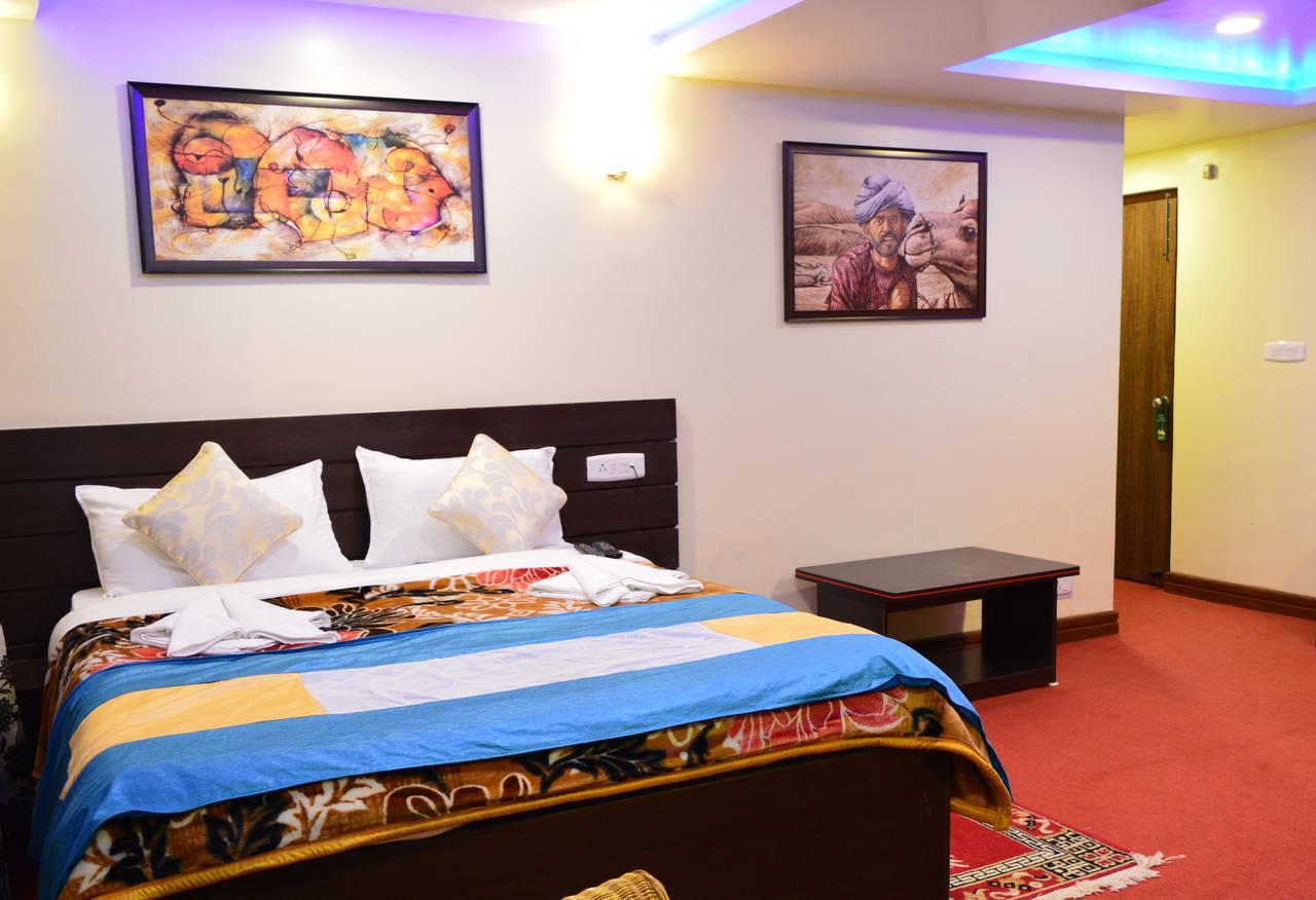 Hotel Golden Dolma à Darjeeling  Extérieur photo