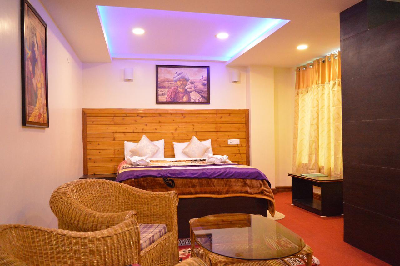 Hotel Golden Dolma à Darjeeling  Extérieur photo