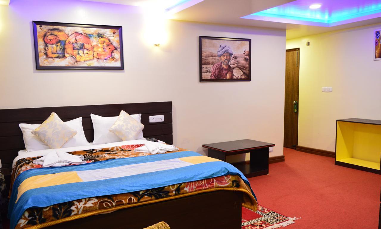 Hotel Golden Dolma à Darjeeling  Extérieur photo
