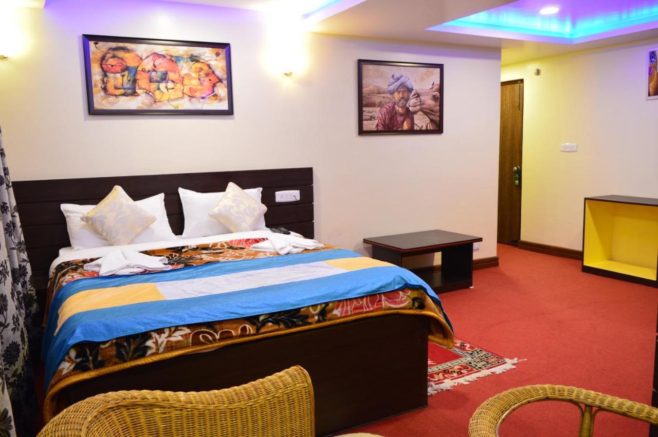 Hotel Golden Dolma à Darjeeling  Extérieur photo